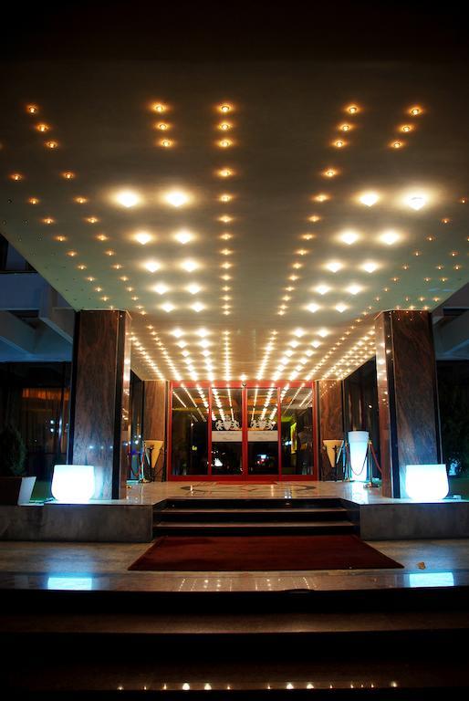 Hotel Prahova Plaza Ploiesti Luaran gambar