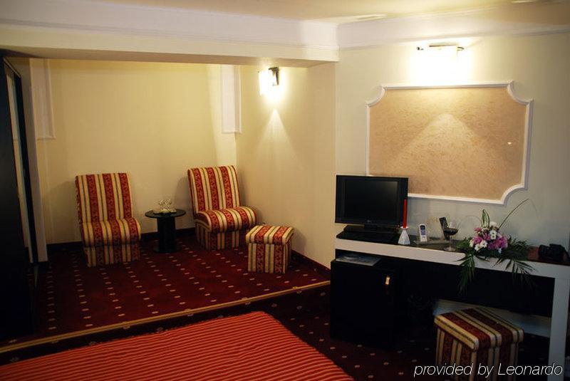Hotel Prahova Plaza Ploiesti Bilik gambar