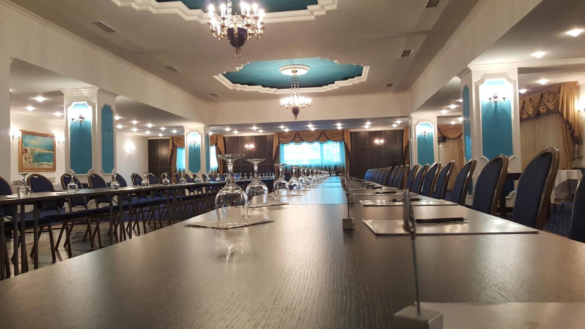 Hotel Prahova Plaza Ploiesti Luaran gambar