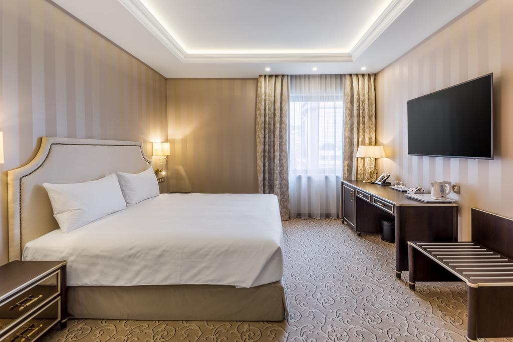 Hotel Prahova Plaza Ploiesti Luaran gambar