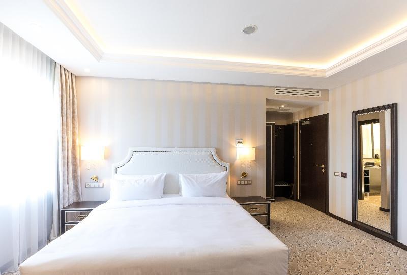 Hotel Prahova Plaza Ploiesti Luaran gambar