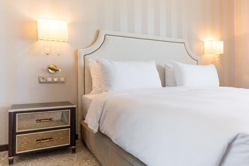 Hotel Prahova Plaza Ploiesti Luaran gambar