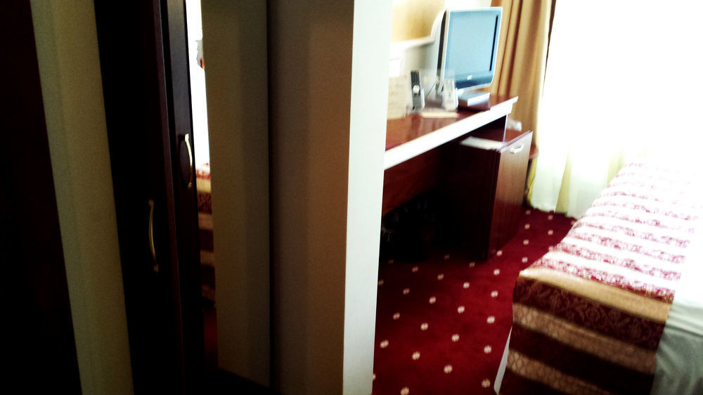 Hotel Prahova Plaza Ploiesti Luaran gambar